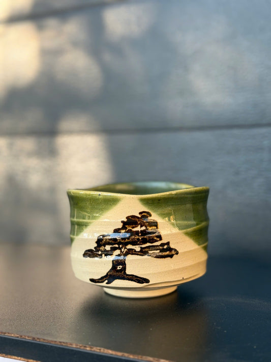 Japanese Handcraft Chawan -  Oribe Matcha Bowl by Ichikawa Somagoro